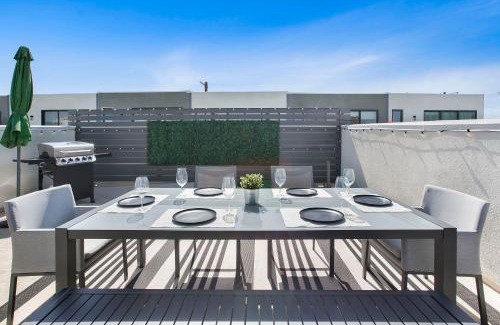 Central San Pedro House | LA Harbor Home with Private Rooftop near #DTLA