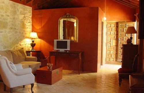 Osuna Hostel | La Hospederia Del Monasterio