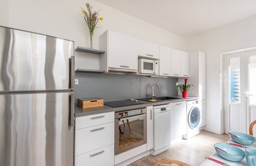 Carentan House | La Jonquille - Three Bedroom House, Sleeps 8