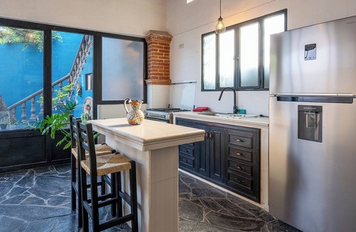 Colonia San Raphael House | La Joya Azul SMA - LGBTQS