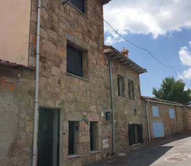 Navarredonda de Gredos House | La Libélula de Gredos