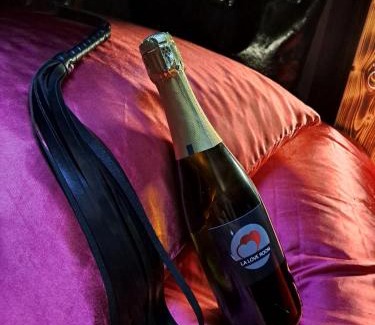 Arbois Apartment | La Love room