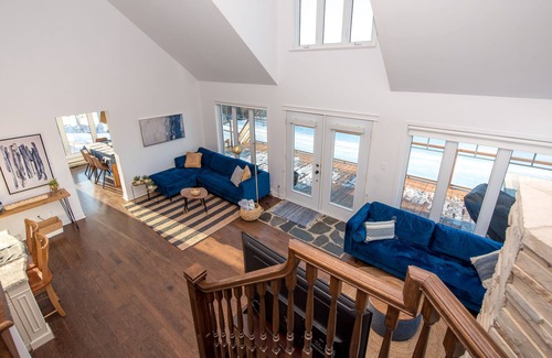 Sainte-Famille House | La Maison Laurentienne, Magical view of the river, Spa and Sauna