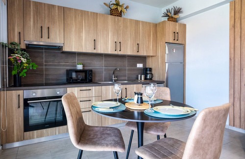 Agia Pelagia Villa | La Mer de Crete Suite private pool & sea view