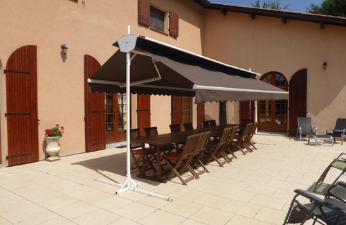 Sainte-Eulalie-en-Born Bed & Breakfast | La Mimona