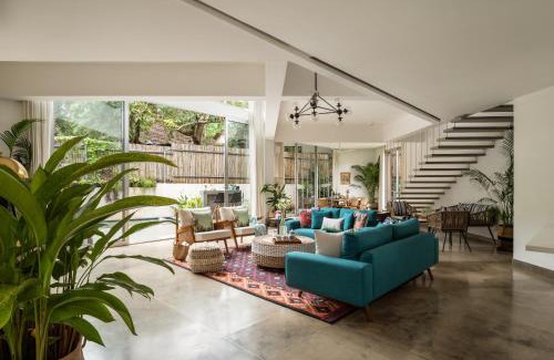 Anjuna Villa | La Orilla, Luxury 3 & 4 BHK Villa near Anjuna beach with Private Pool, Kitchen, Security, Generator Backup