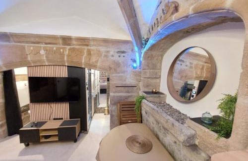 Le Puy-en-Velay Apartment | La parenthèse Ponote - Hammam - WIFI - city center