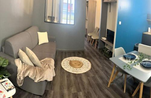 Creil Apartment | La perle du centre ville * proche gare *