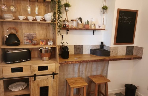 Tourtour House | "La Petite Maison Dans les Nuages" Maison Avec Balnéo Petit Déjeuner Inclus