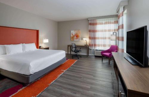 Greensboro Hotel | La Quinta by Wyndham Greensboro Airport High Point