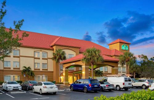 Biggar Hotel | La Quinta Inn and Suites Fort Myers I-75