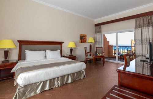 Ain Sokhna Hotel | La Rosa Empire Hotel