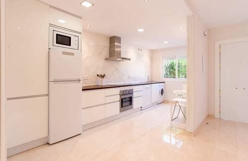 Carihuela House | LA ROSA HOME between Torremolinos and Benalmádena