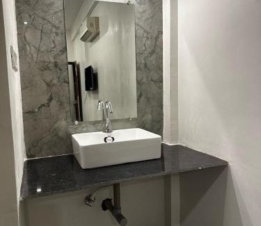 Arambol Hotel | La Serene Inn