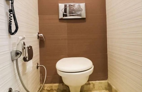 Nawanshahr Hotel | La Silver Leaf