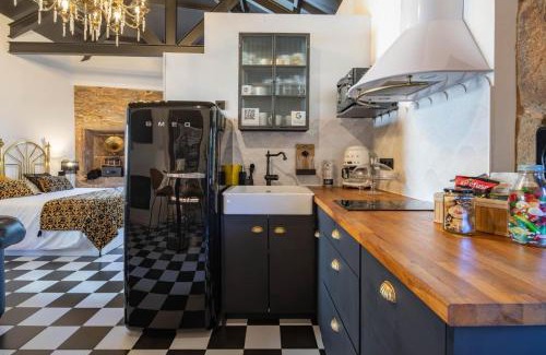 Corcubion Apartment | La Suite Años 20 Bañera, chimenea y terraza