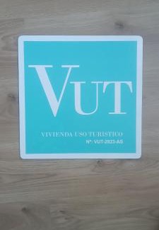 San Lazaro y Otero Apartment | LA TERRAZA DE LA VEGA - Ubicación inmejorable , wifi , terraza y parking gratuito