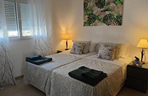 Roldan Villa | La Torre Golf 3-Bed Villa- Heated Pool and Hot Tub