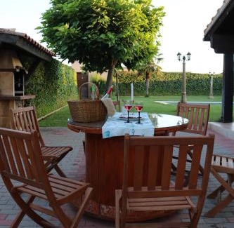 Los Cortijos House | La Toscana