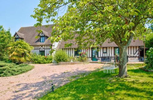 Saint-Gatien-des-Bois House | La Villa Charlie - 7 Bedrooms - Saint-Gatien-Des-Bois