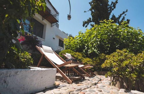 Nerokouros Villa | Labyrinth. The Wild life of Crete