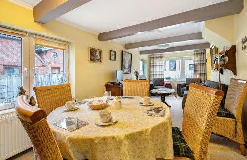 Wesselburen House | Lachmöwe