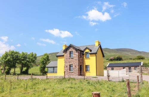 Banna House | Lack Cottage