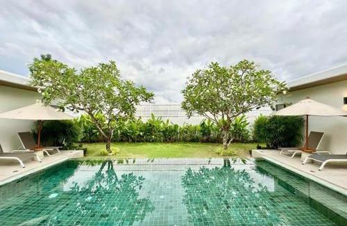 Bang Tao Villa | Lada Pool Villa