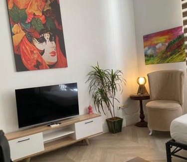 La Fayette Apartment | Lafayette Central Apartment