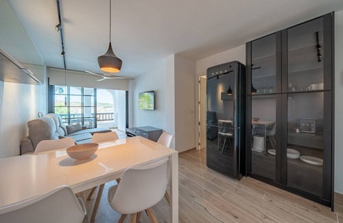 L'Escala Apartment | Laia: Apartment overlooking the sea, 50m from the beach