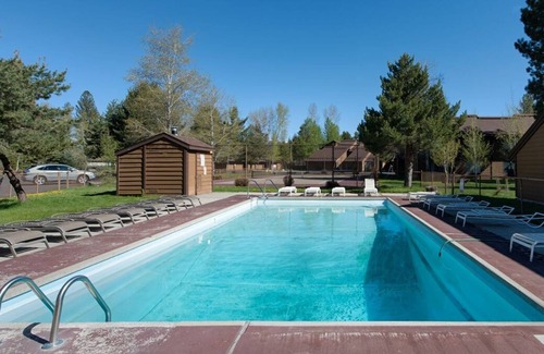 McCall Condo | Laid Back Lounge by Casago Mccall - Donerightmanagement