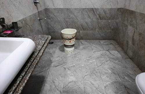 Kanooja Hotel | Lake Alpi resort Kumbhalgarh