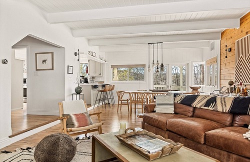 Lake Arrowhead House | Lake Arrowhead Modern Rustic Designer Retreat w/Gameroom, Firepit & Hot Tub