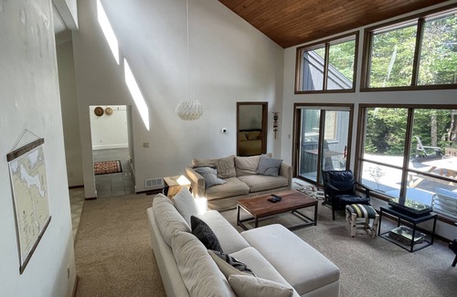 Eveline Township House | Lake Charlevoix