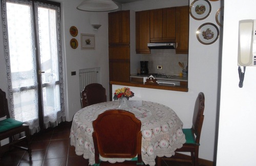 Sala Comacina Apartment | Lake Como villa with garden and spectacular view of the lake and mountains.