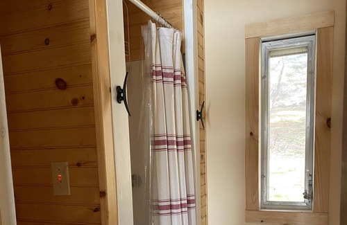 Liberty Cottage | Lake Cottage