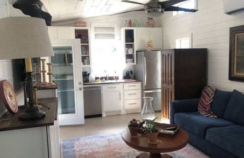 Pointblank House | Lake Livingston