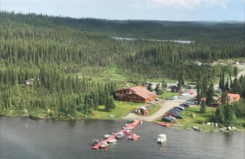 Lake Louise Cabin | Lake Louise Lodge, Alaska