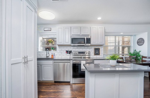 Indian Point Condo | Lake Retreat | Pebble Beach + Large Deck > Trails