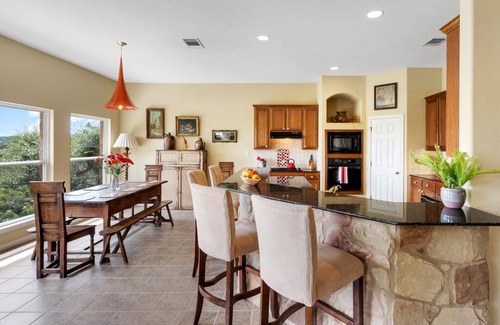 Oatmeal House | Lake Travis Waterfront Home: Boat Dock, Grill, & Balcony