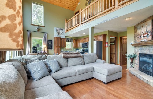 Blue Eye House | Lake-View Home in Blue Eye w/Hot Tub & Fire Pit!