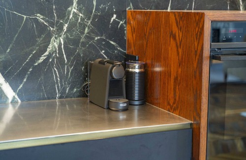 Rainbow Point House | Lake View Lodge - Lake Taupo