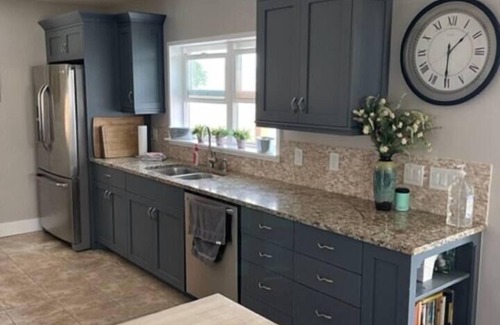 Laketown House | Lakefront 7 bed/3 bath home in Beautiful Bear Lake