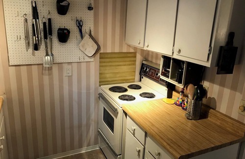 Bellingham Cottage | Lakefront cottage with magnificent views in Bellingham!