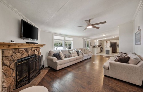 Kemp House | Lakefront Family Retreat– Private Dock & Fire Pit