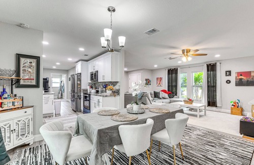 Spring Hill House | Lakefront Home w/Heated Pool, Near Disney
