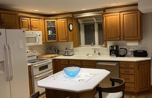 Erie House | Lakefront Home with Breathtaking Views