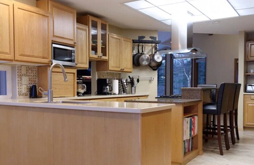 Tanaina House | Lakefront Retreat