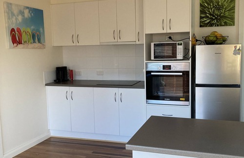 Lakes Entrance House | Lakes Hide Away - Relax and Enjoy Lakes Entrance