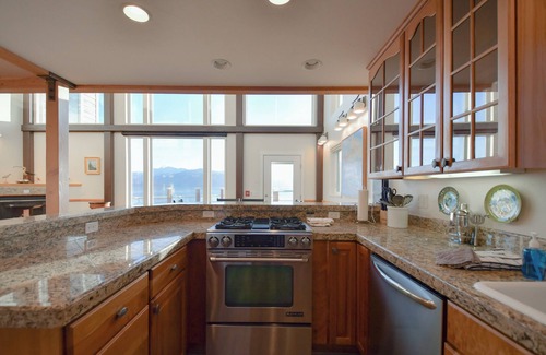 Homer Condo | Lakeshore Lodges